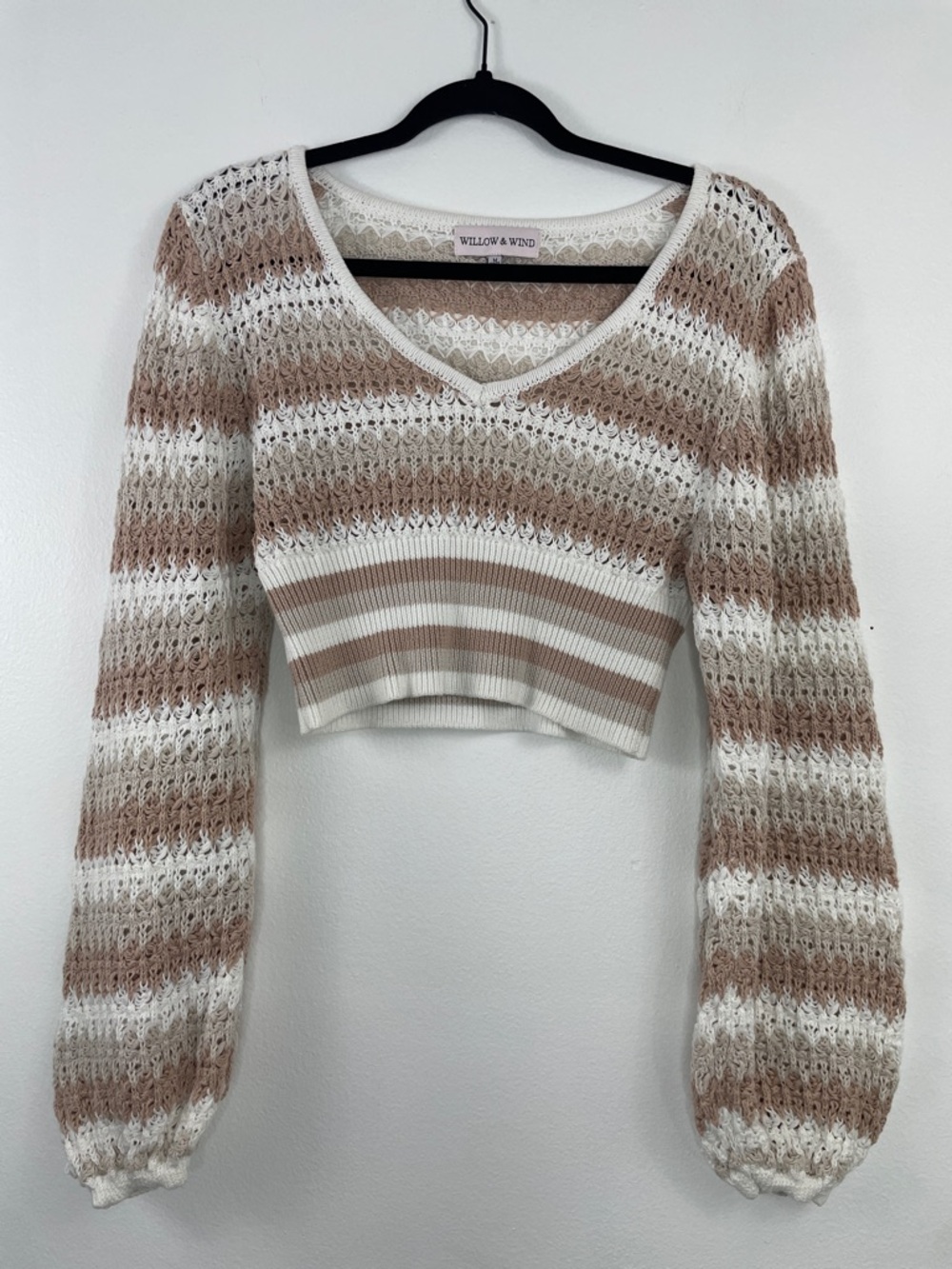 Willow & Wind Striped Crochet V-Neck Cropped Sweater - Cream & Tan
